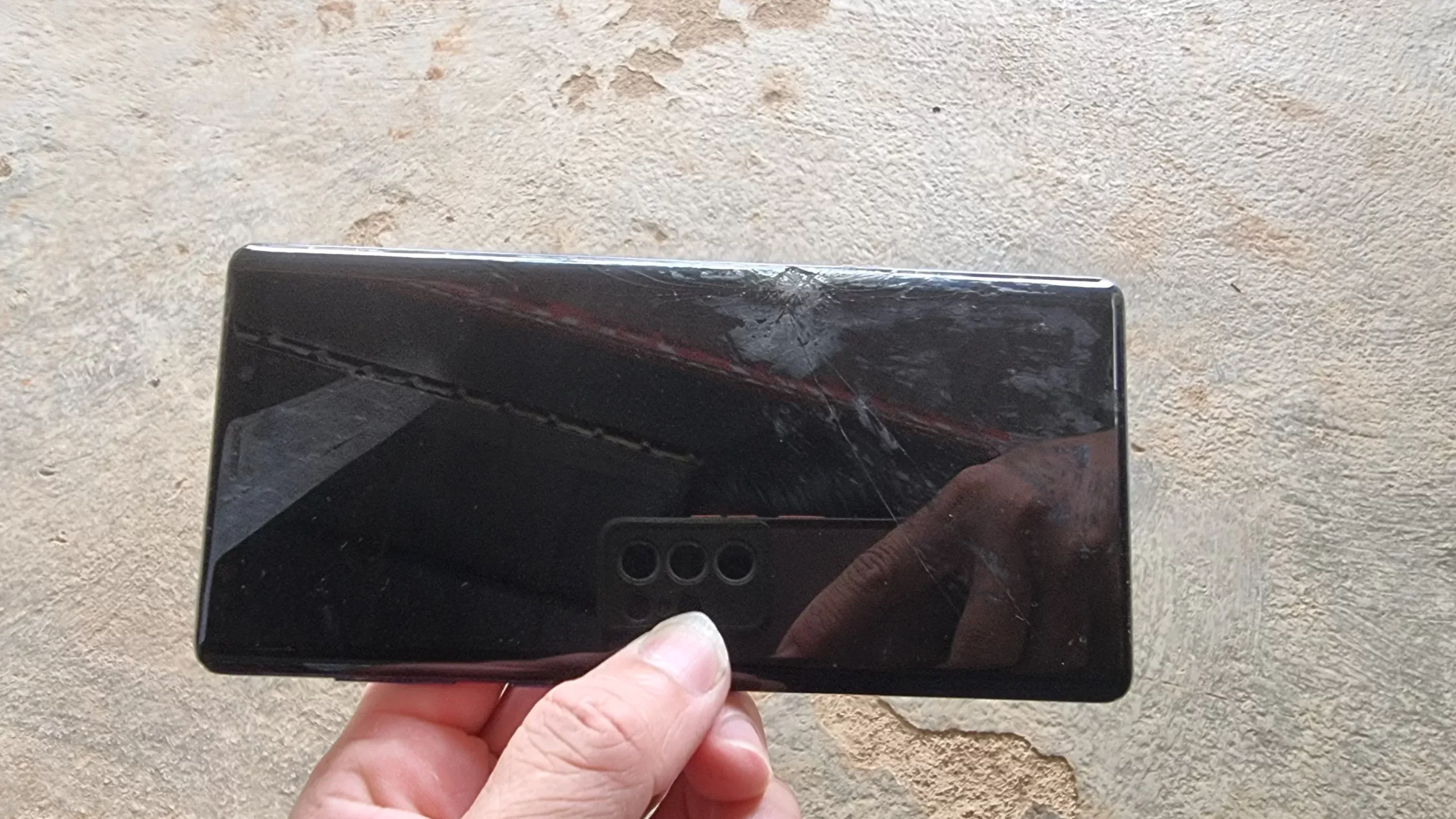 Thu mua xác điện thoại cũ, bể, hỏng, dính mật khẩu tại Trương Gia.