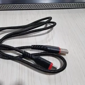 Cáp sạc nhanh xịn 1 đầu USB và 1 đầu Type-C